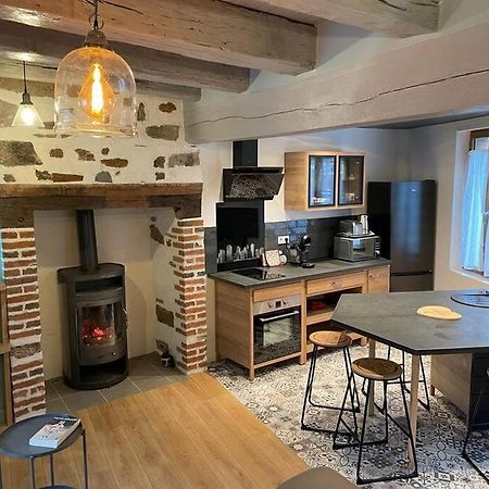 Maison De Village Avec Vue 4/5 Personnes Lou Rouchou Voutezac Екстериор снимка